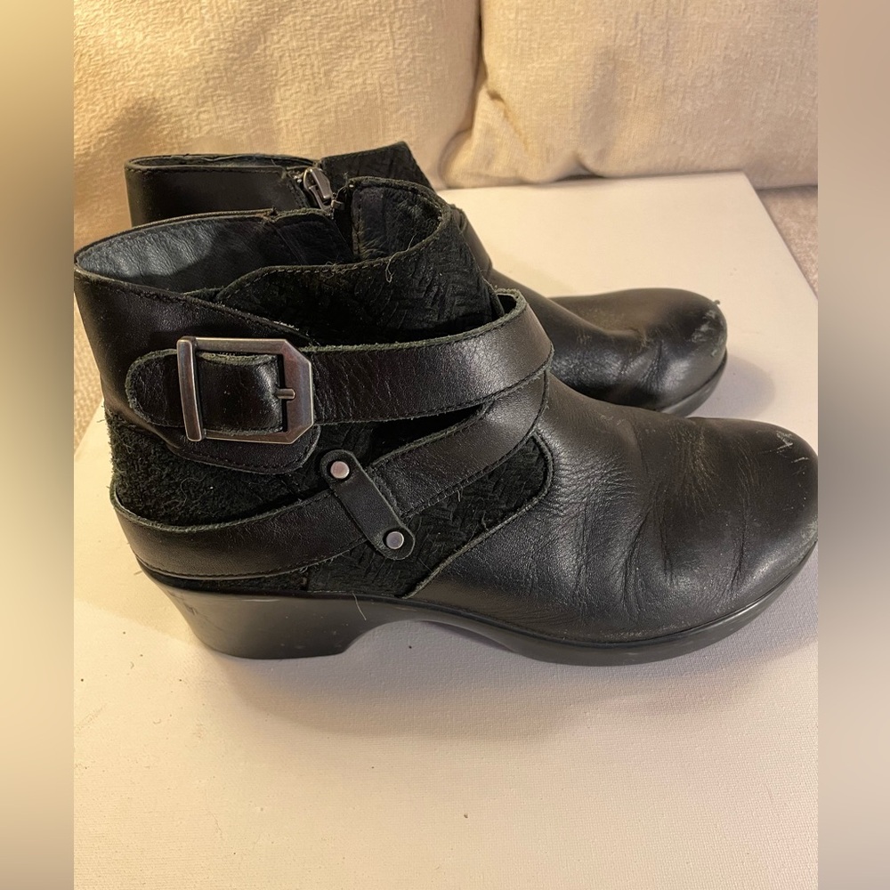 Black Alegria clog booties size 8.5 / 39